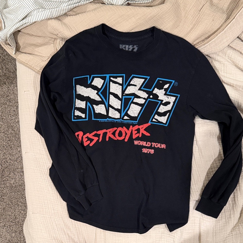 Kiss Black and Red Long Sleeve Tee